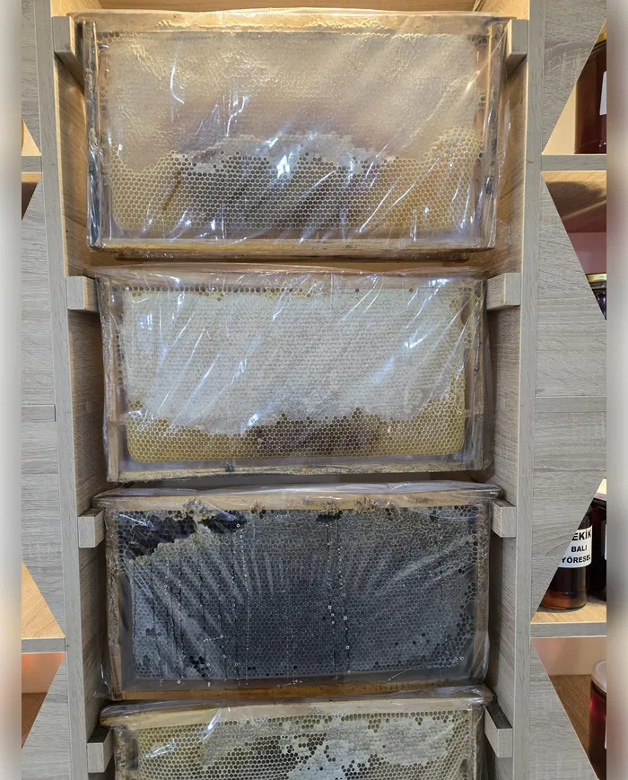 1 KG Petek Bal Çiçek Balı